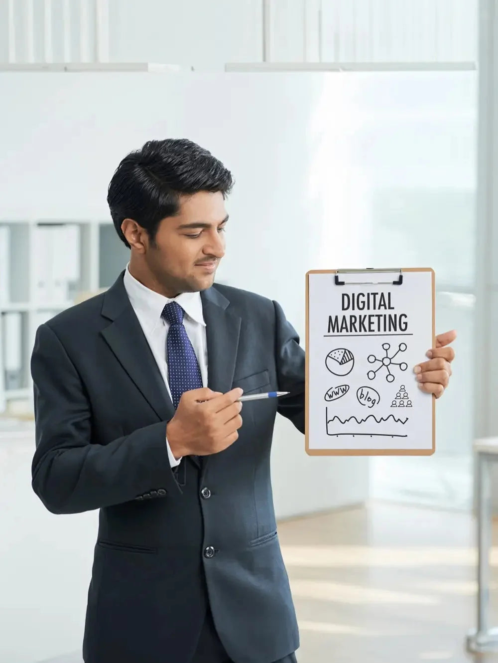 Hiring Digital Marketing Executive - Sylvi Watch Careers