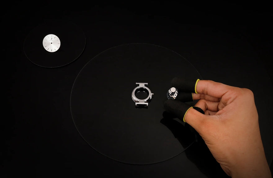 Sylvi Serene Silver Link watch movement, showcasing smooth operation and functionality.