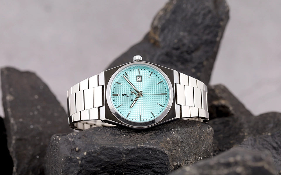 Sylvi Professional Edge White Silver Analog Watch