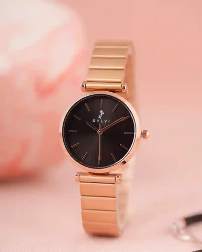 Serene Jet Black Rose Link