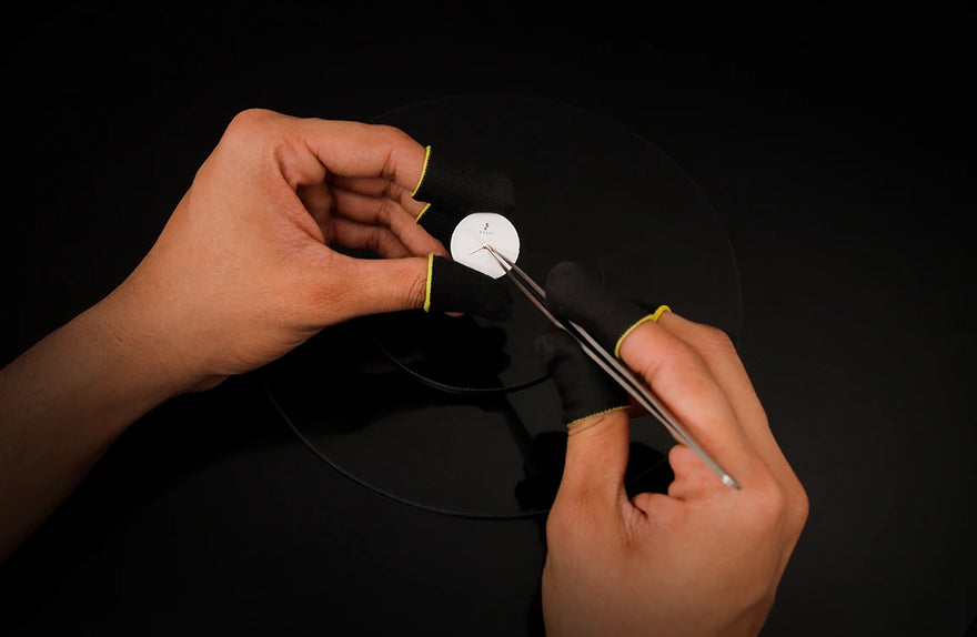 Sylvi Velvtine White Rosegold watch hands, offering smooth and accurate motion.